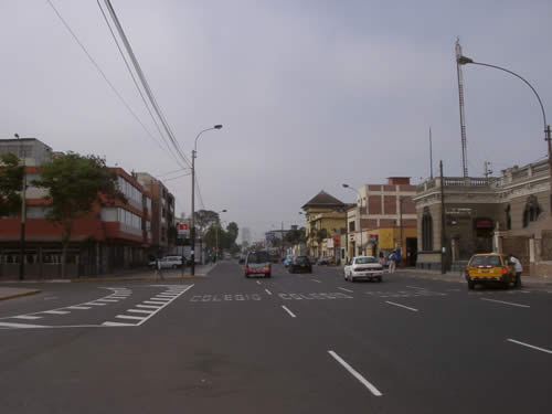 Avenida Grau