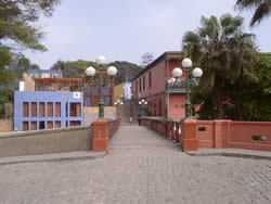 El Puente de los Suspiros en Barranco Lima Peru